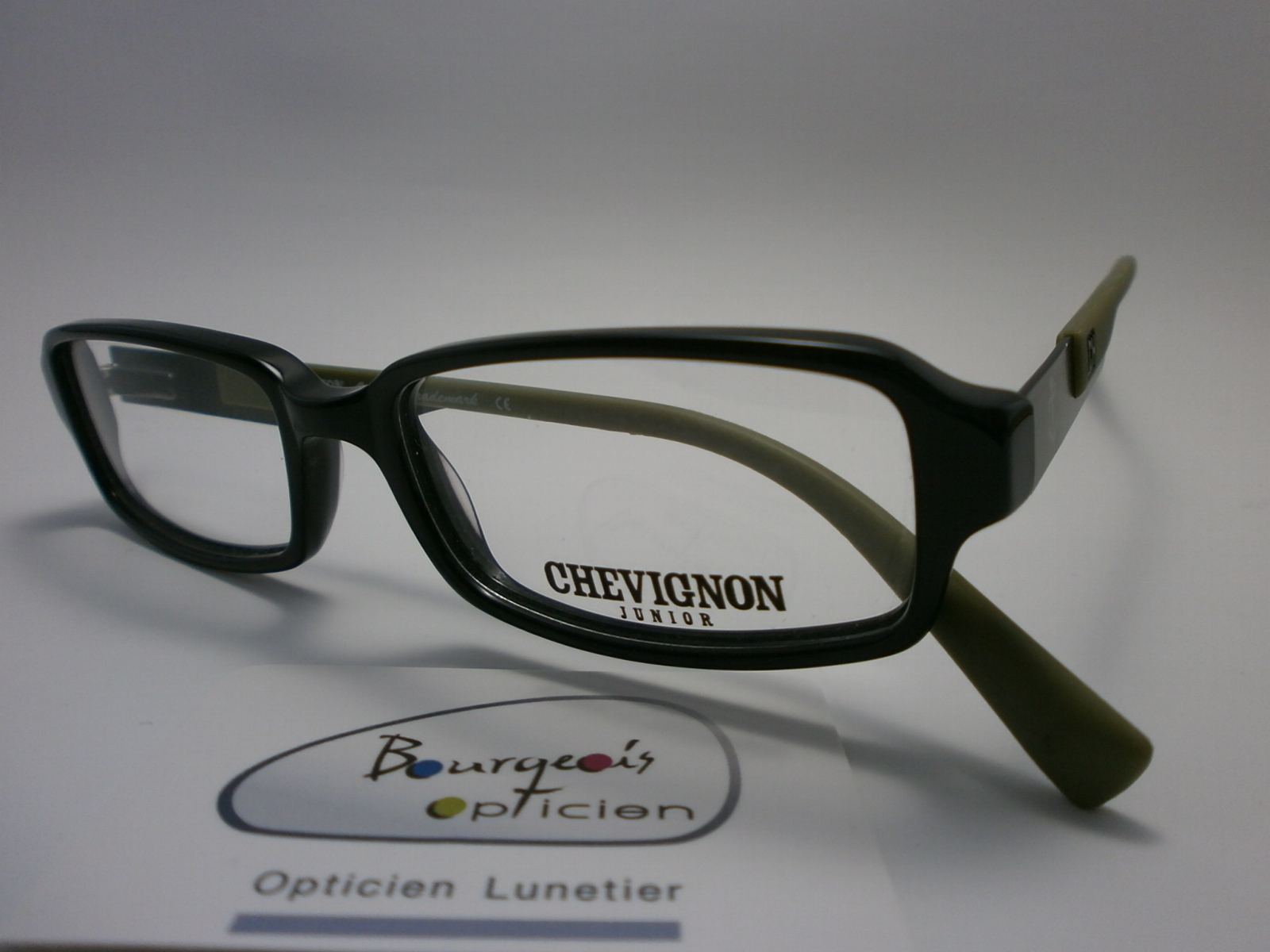 CHEVIGNON 126 48.15 01